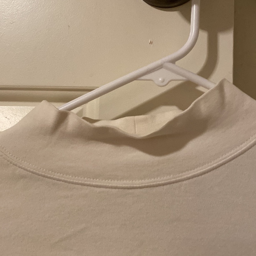 White mock turtle neck - Picture 2 of 4